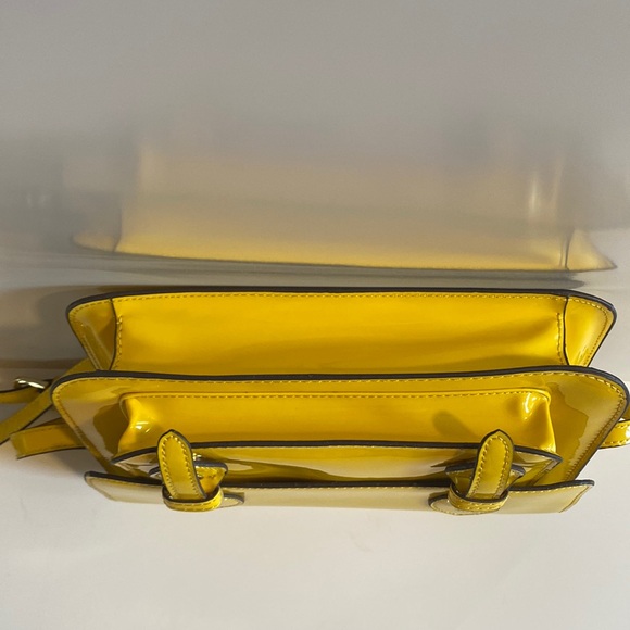 ✨NEW✨ STEVE MADDEN YELLOW CROSSBODY BAG - Picture 9 of 16